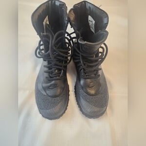 Nike Women's Warm Waterproof Boots Size 7